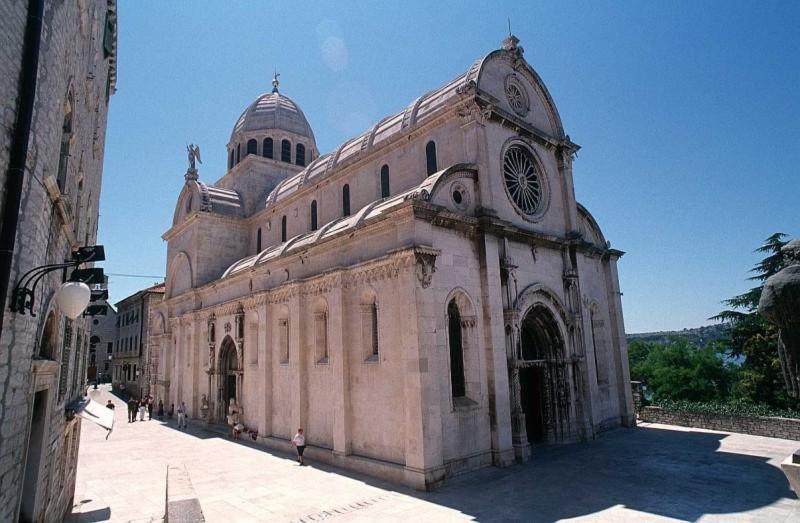 St. Clara Old Town Aparthotel Sibenik Luaran gambar